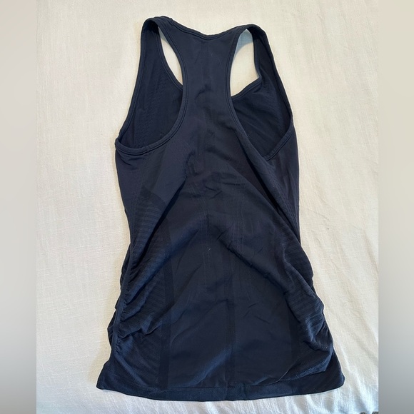 Athleta Speedlight Lightweight Racerback Tank Workout Top X Small Navy Blue - Picture 3 of 7